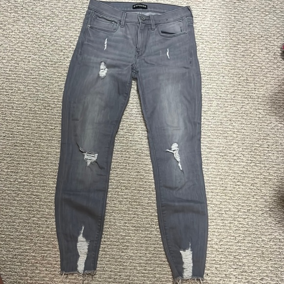 Express ankle jeans ripped